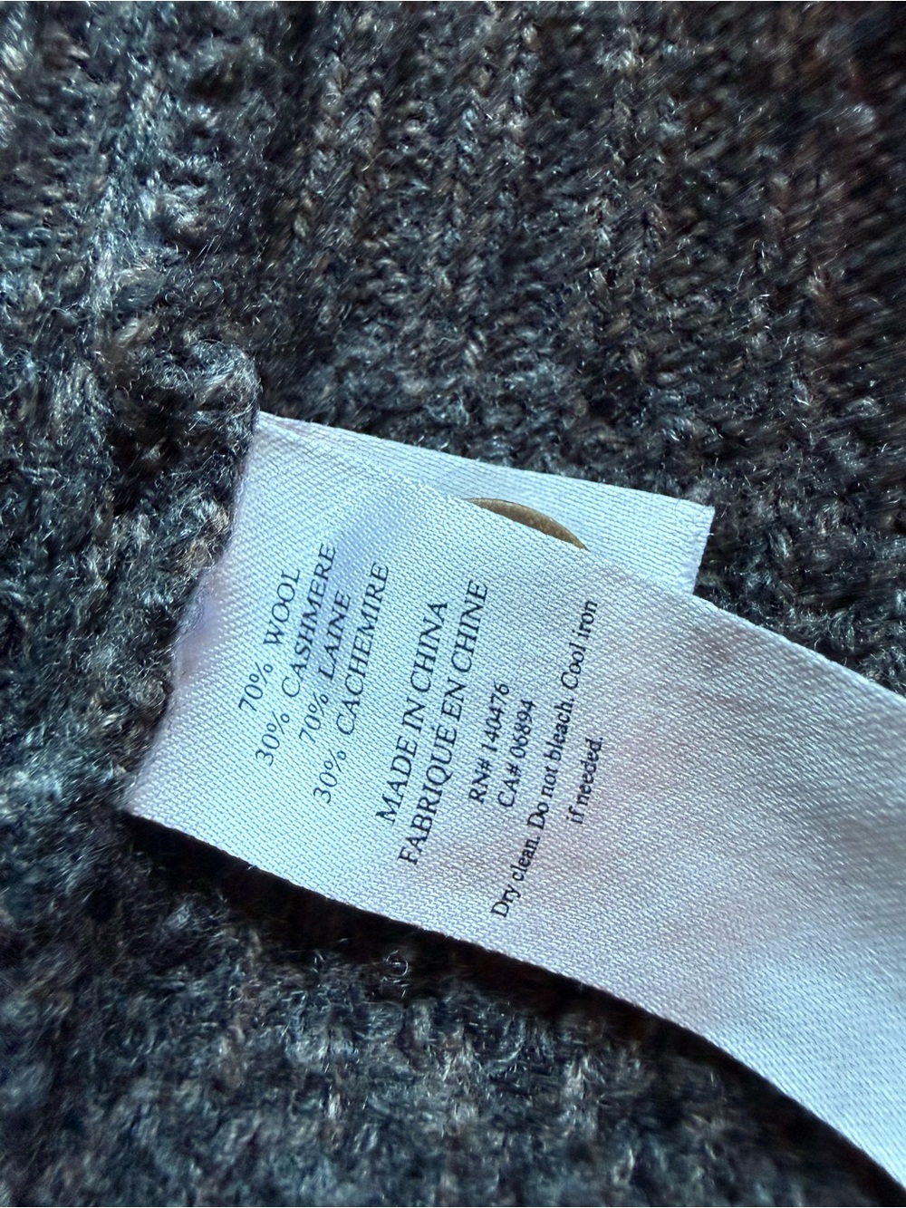 Men's Wool & Cashmere Blend Waffle Knit Henley Sweater - Large - Picture 6 of 7